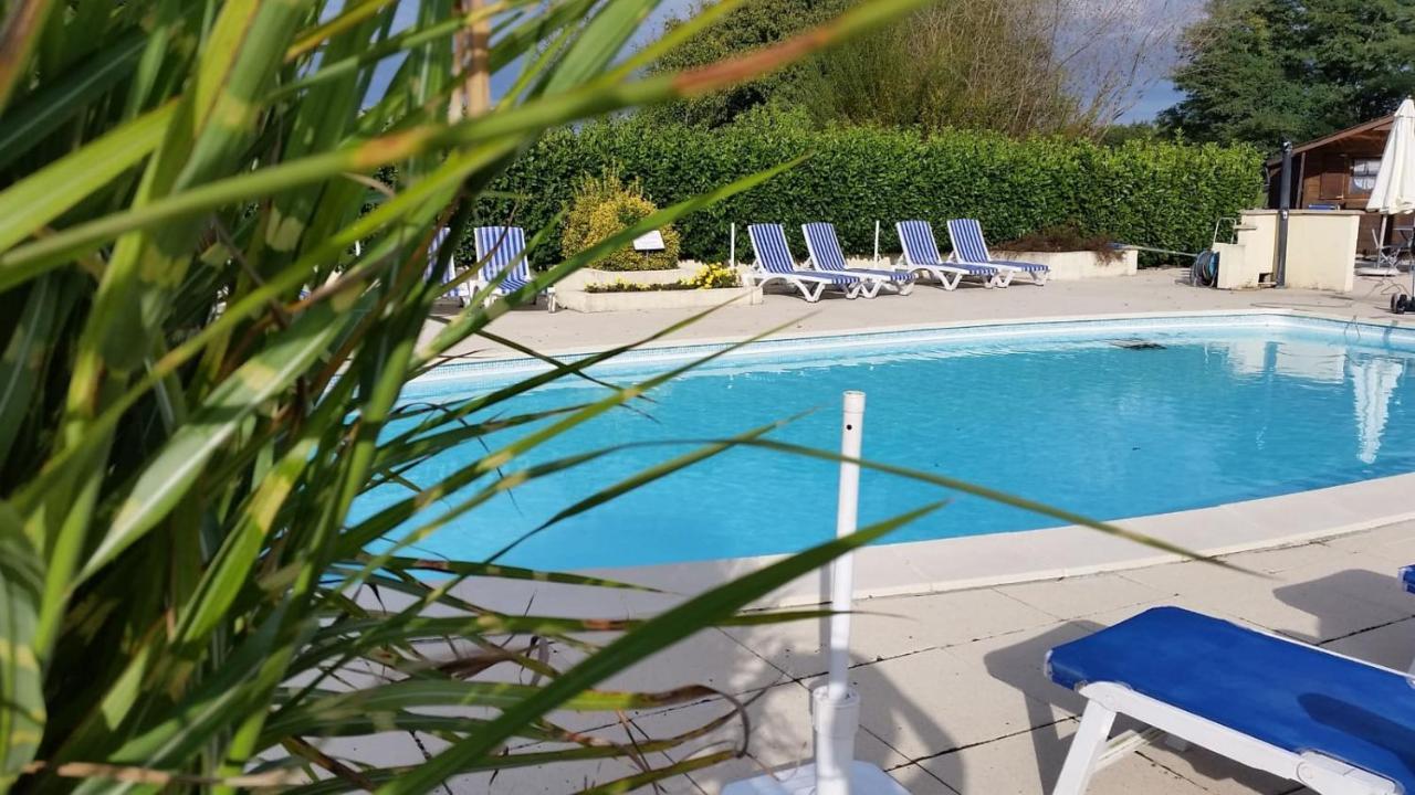 Le Venay Bed and Breakfast Frontenaud Εξωτερικό φωτογραφία