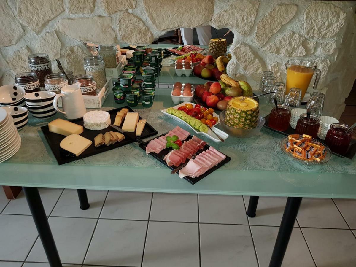 Le Venay Bed and Breakfast Frontenaud Εξωτερικό φωτογραφία