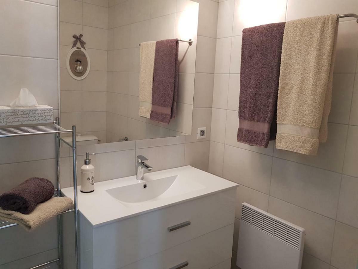 Le Venay Bed and Breakfast Frontenaud Εξωτερικό φωτογραφία